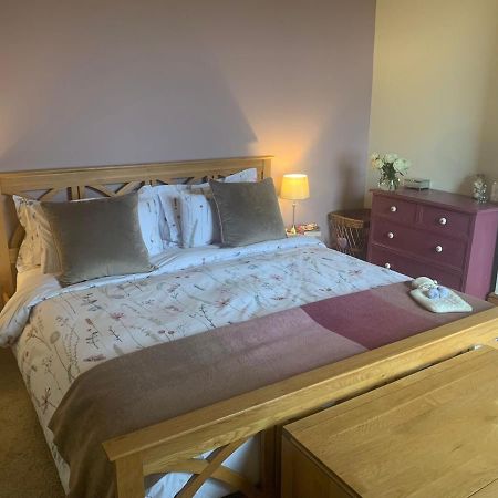 Hilltop Cottage Thropton Екстер'єр фото