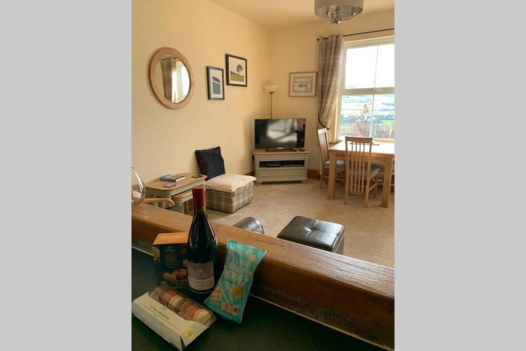Hilltop Cottage Thropton Екстер'єр фото