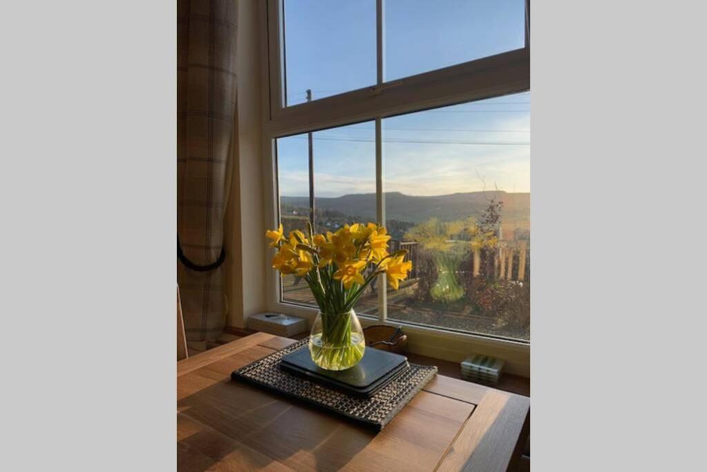 Hilltop Cottage Thropton Екстер'єр фото