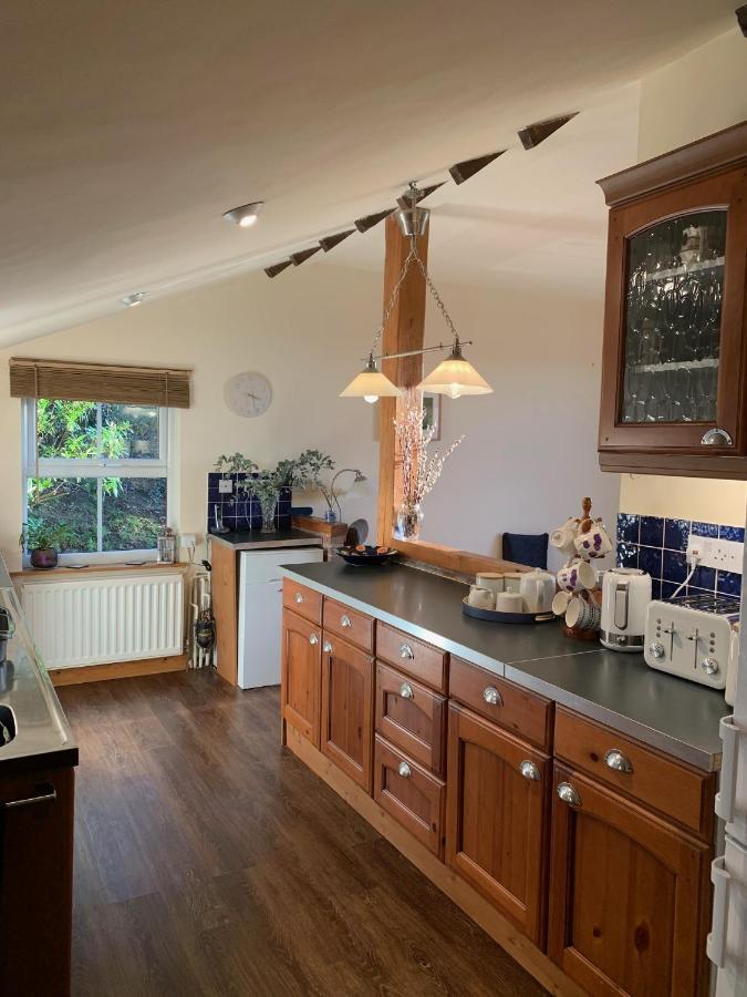 Hilltop Cottage Thropton Екстер'єр фото
